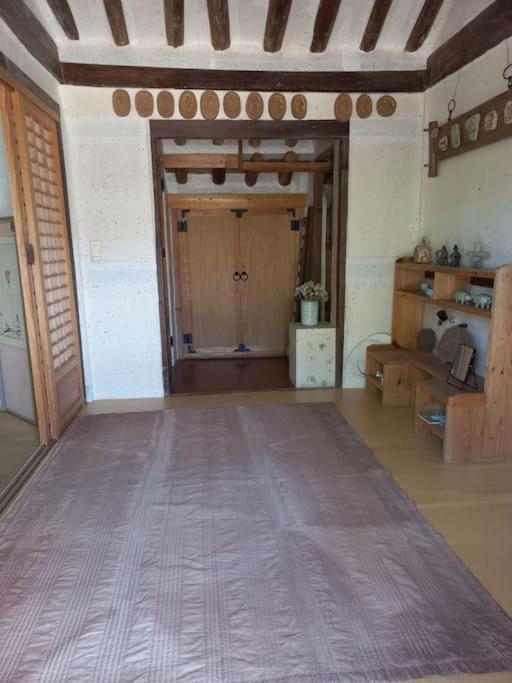 גייאונגג'ו Yasun Gallery מראה חיצוני תמונה